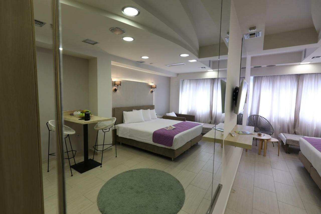 Aiolos Ermou 64 2nd Floor *