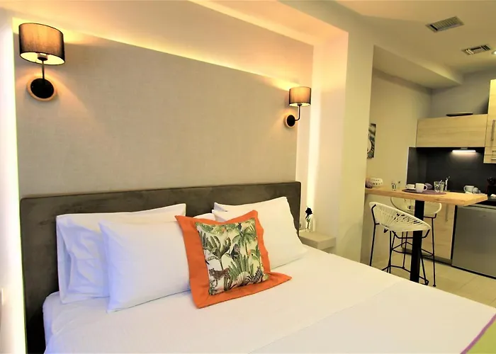Aiolos Apartments Ermou 64 2Nd Floor Suites