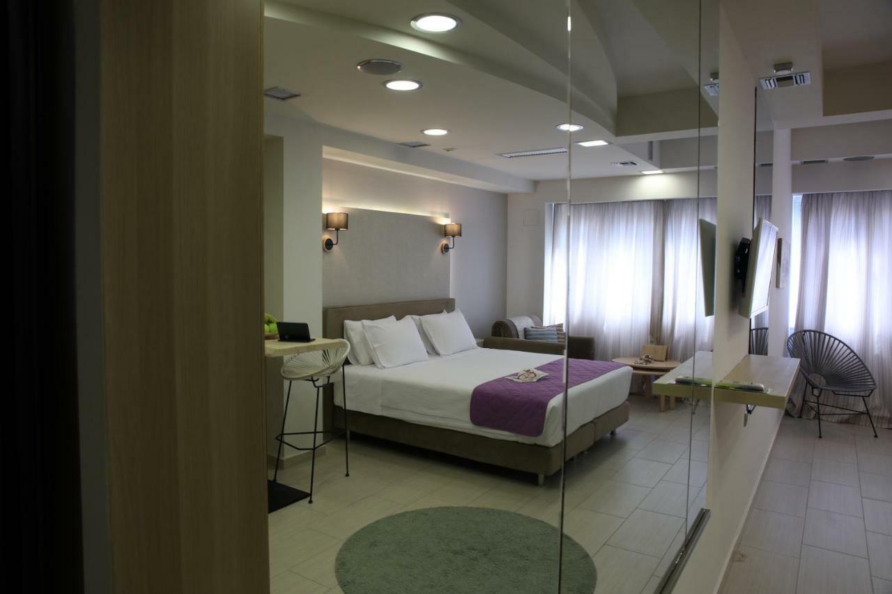 Aiolos Ermou 64 2nd Floor